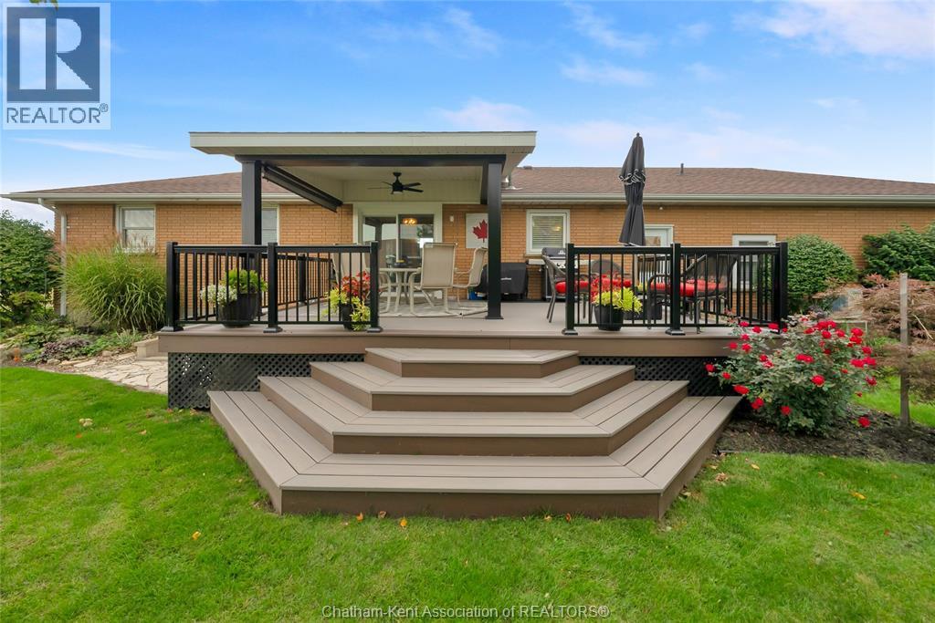 4-bedroom Single Family at 19948 Pook Road, Blenheim — photograph 2