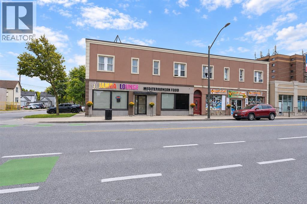 Business at 679 Wyandotte Street #MAIN, Windsor — primary photograph