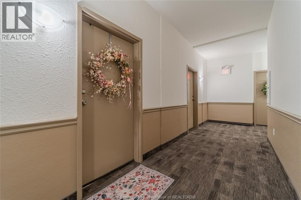 1-bedroom Single Family at 2922 Rivard #207, Windsor — photograph 3