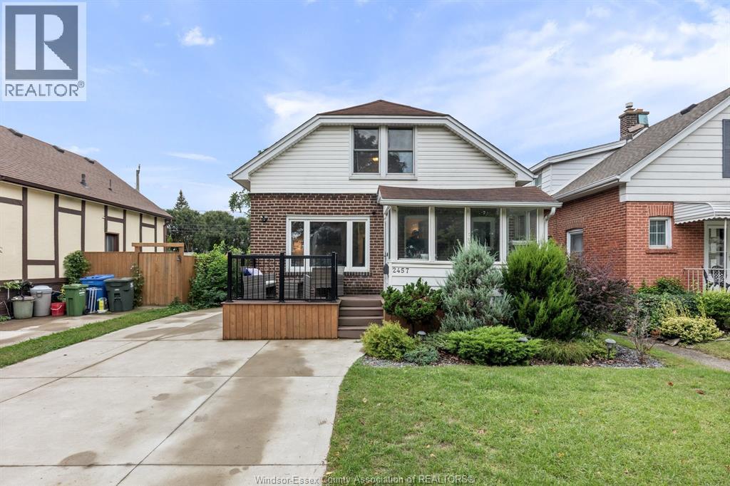 2-bedroom Single Family at 2457 Turner, Windsor — photograph 2