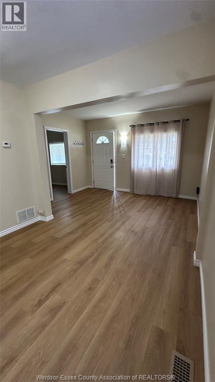 2-bedroom Single Family at 1044 Reedmere Road, Windsor — photograph 2
