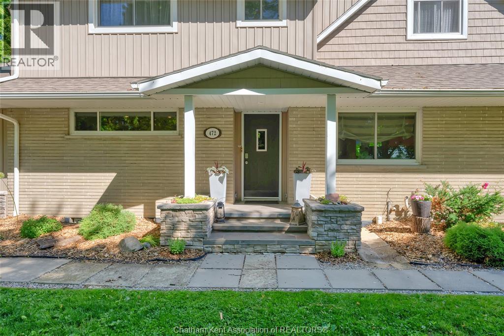 4-bedroom Single Family at 472 Sydenham Street, Dresden — photograph 2
