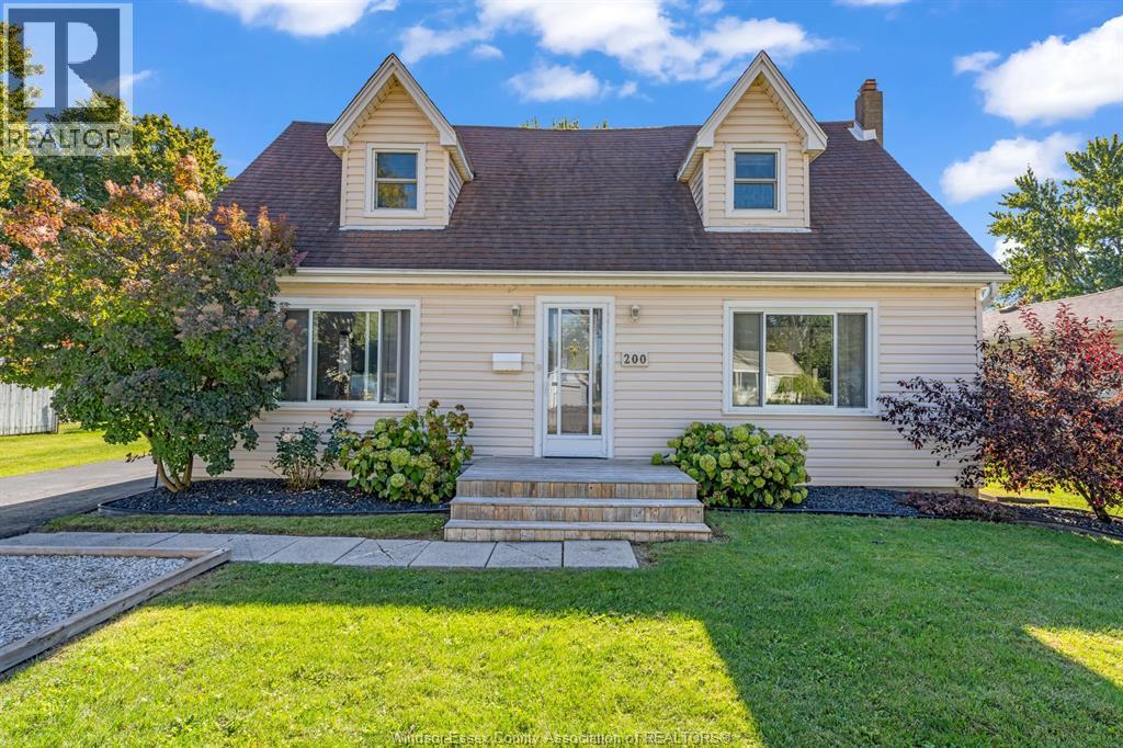 3-bedroom Single Family at 200 Centre Street, Essex — photograph 3
