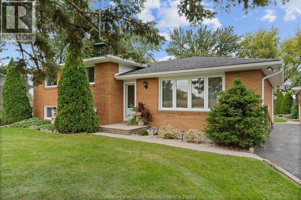 3-bedroom Single Family at 3724 Concession Road, Amherstburg — primary photograph