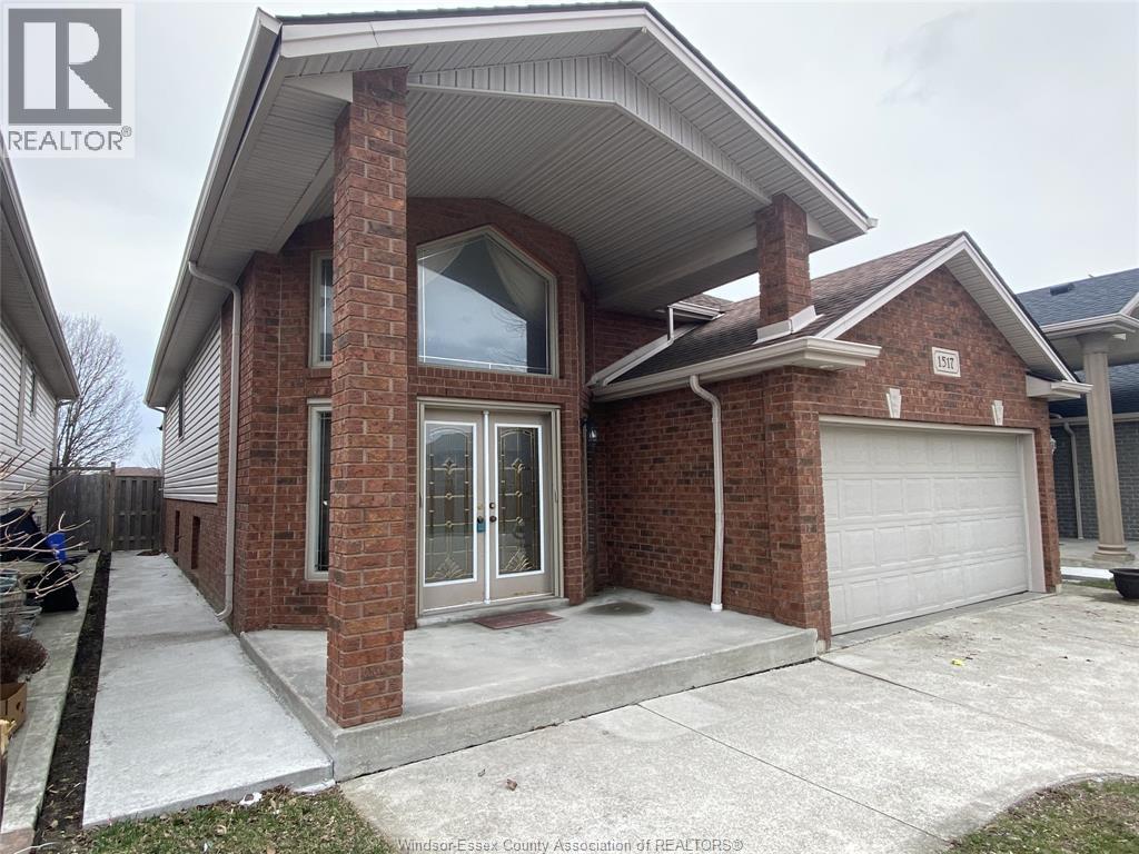 3-bedroom Single Family at 1517 Meridian Street #UPPER, Windsor — primary photograph
