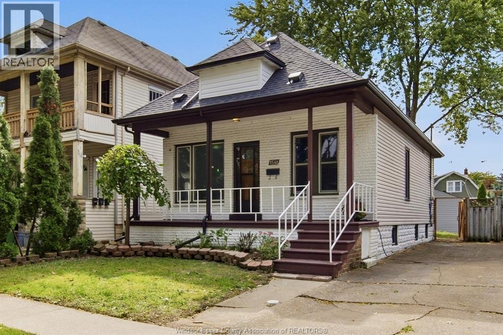 2-bedroom Single Family at 1541 Lincoln Road, Windsor — photograph 2