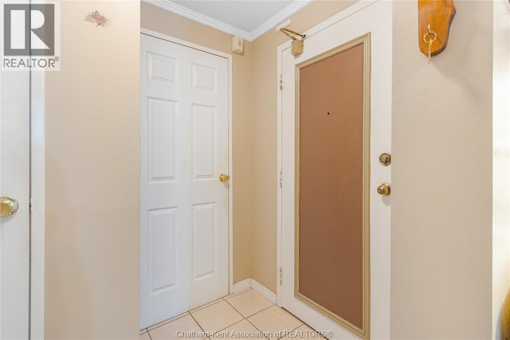 2-bedroom Single Family at 955 Grand Ave W #208, Chatham — photograph 2