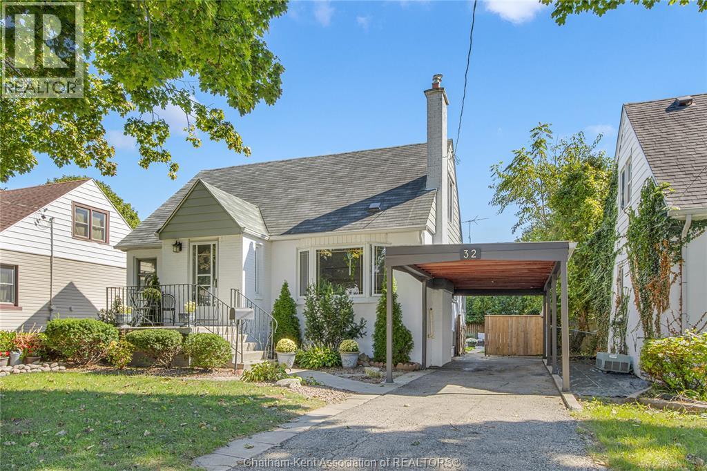 3-bedroom Single Family at 32 Kerr Avenue, Chatham — photograph 2