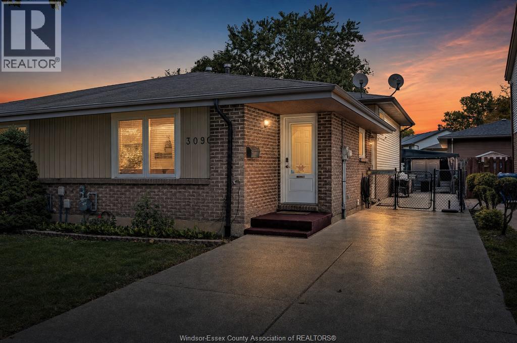 3-bedroom Single Family at 3090 Fairlane, Windsor — primary photograph