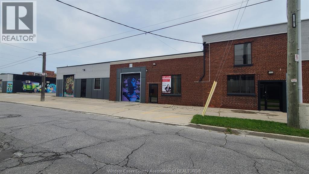 Industrial at 400 Erie Street #2, Windsor — primary photograph