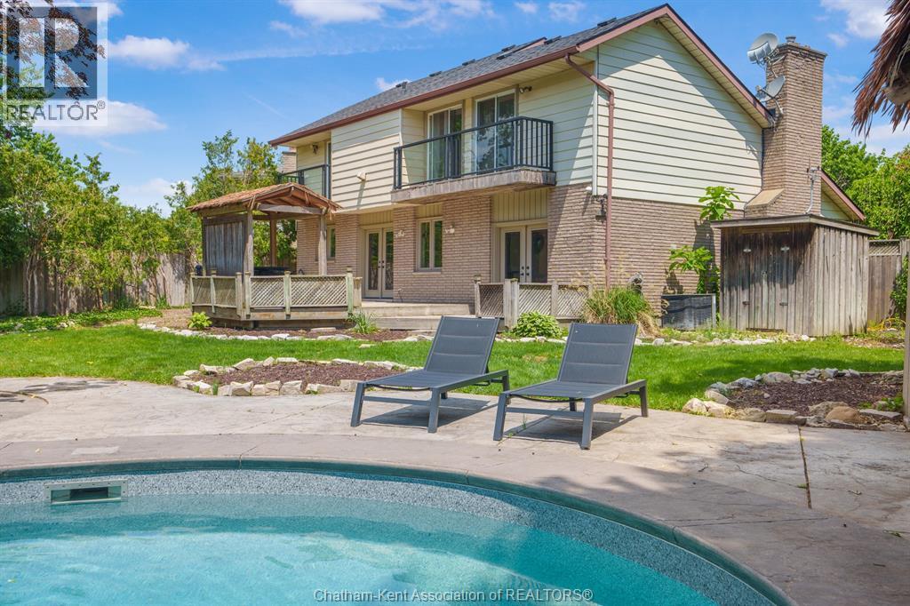 3-bedroom Single Family at 74 University Drive, Chatham — primary photograph