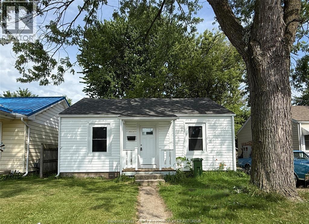 2-bedroom Single Family at 3847 Matchett Road, Windsor — primary photograph