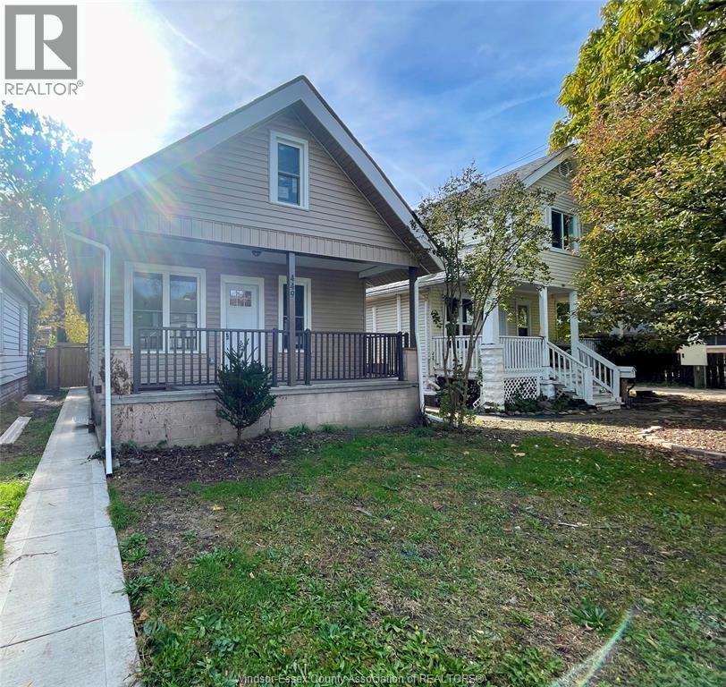 3-bedroom Single Family at 449 Ellis Street, Windsor — photograph 2
