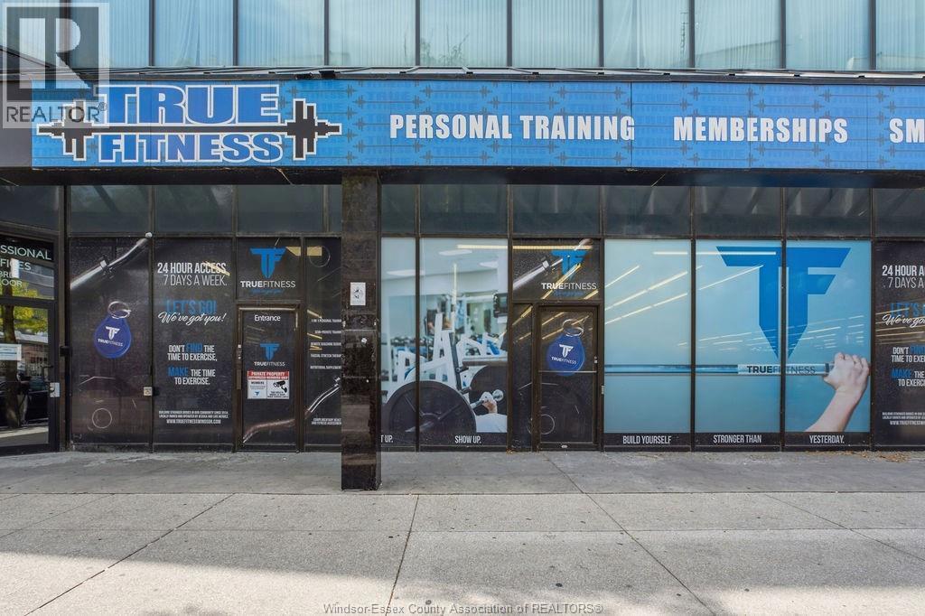 Business at 443 Ouellette Avenue, Windsor — photograph 2