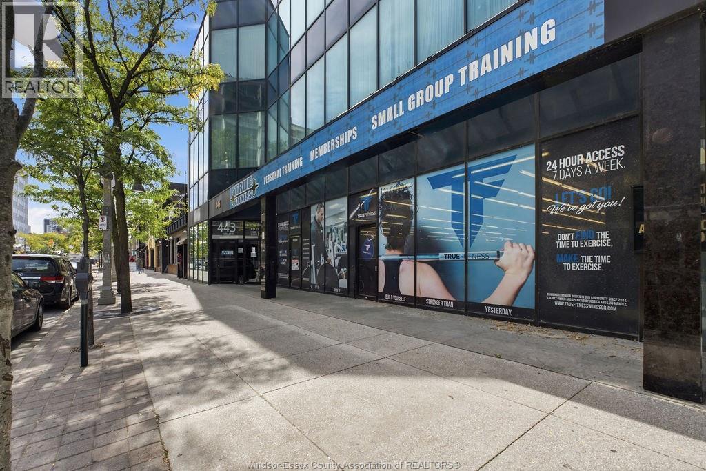 Business at 443 Ouellette Avenue, Windsor — photograph 3