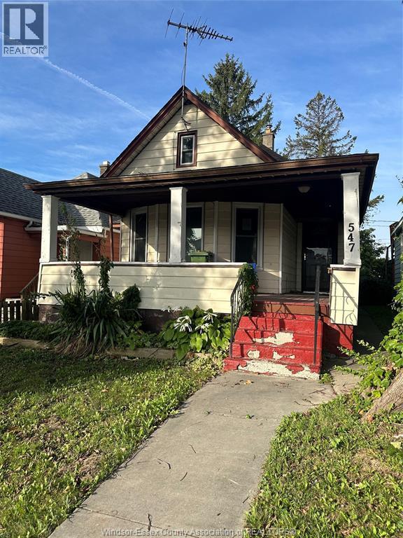 Single Family — 547 Pierre Avenue, Windsor, Ontario