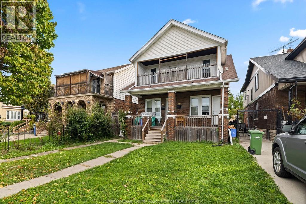 2-bedroom Single Family at 1044 Parent Avenue #UPPER, Windsor — photograph 3