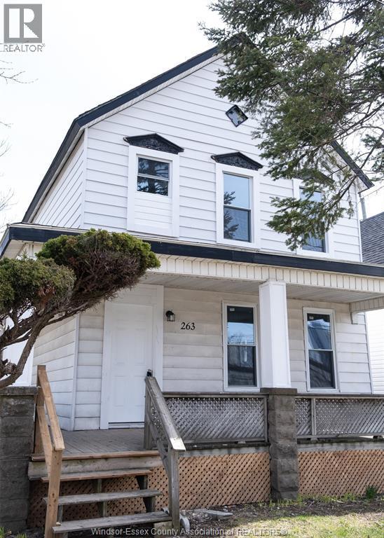 Single Family — 263 Tuscarora, Windsor, Ontario