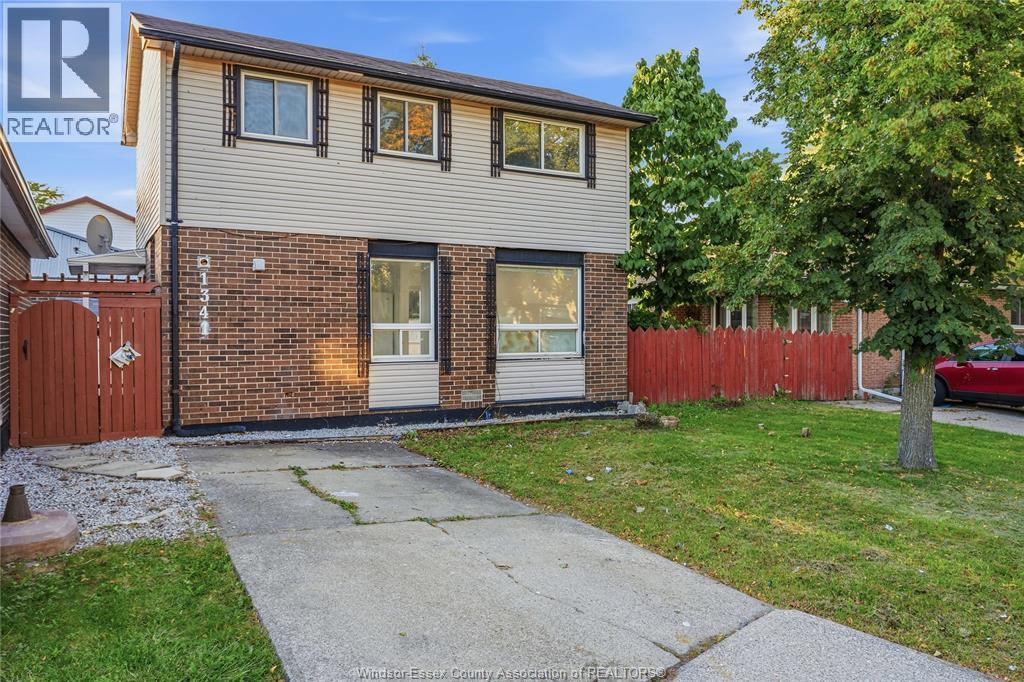 Single Family — 1341 Arncliffe Pl, Windsor, Ontario