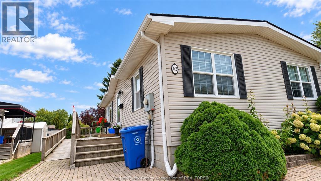 2-bedroom Single Family at 62 Malden Hill Drive, Amherstburg — photograph 3