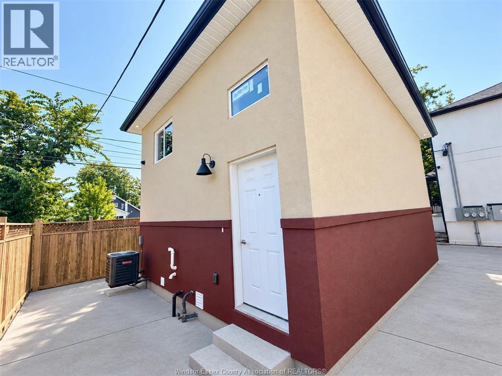 Single Family — 1740 Buckingham Drive, Windsor, Ontario