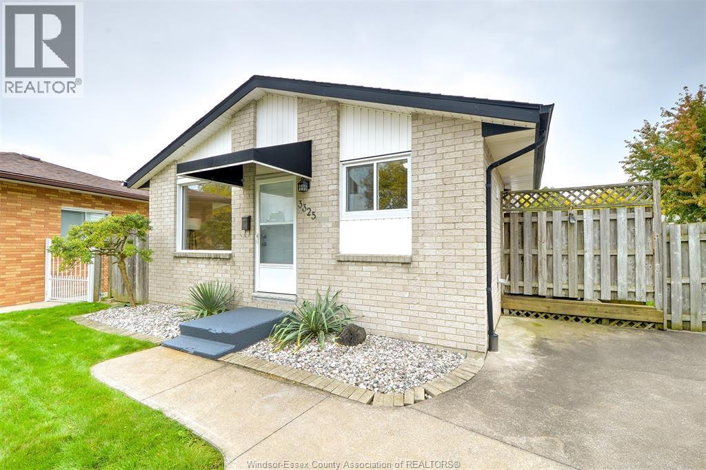 Single Family — 3325 Dolphin Court, Windsor, Ontario