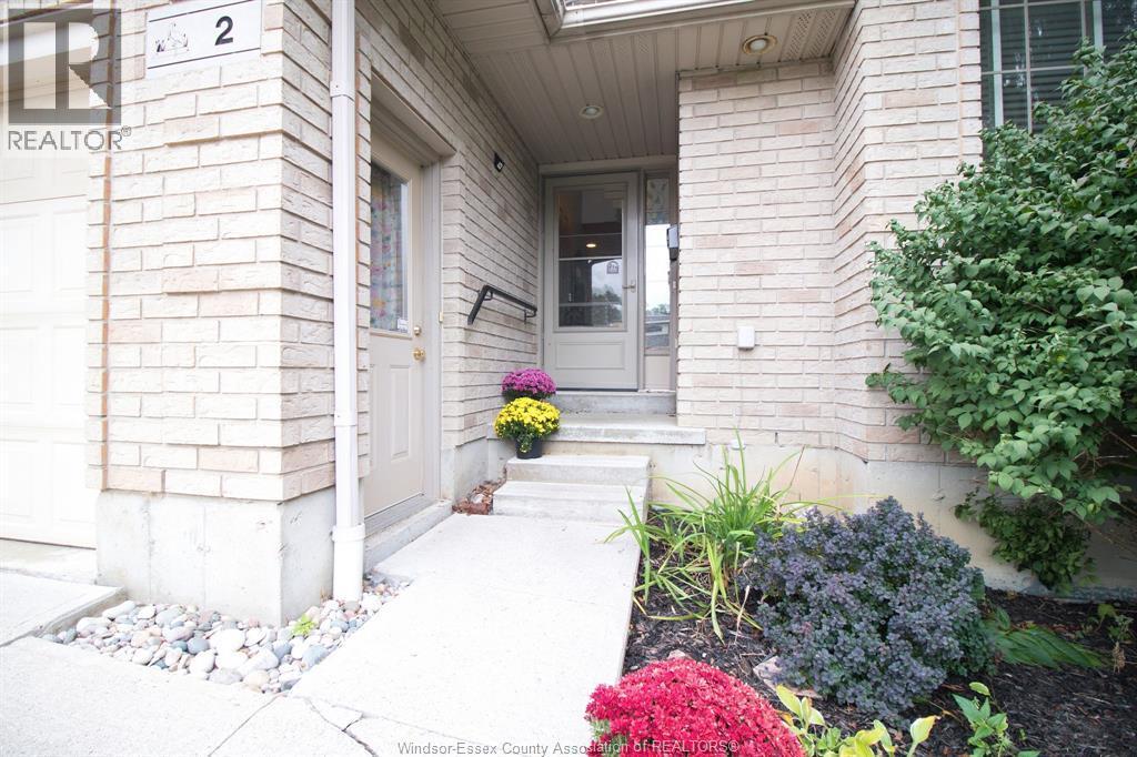 2-bedroom Single Family at 2 Thomas Street, Chatham — photograph 2