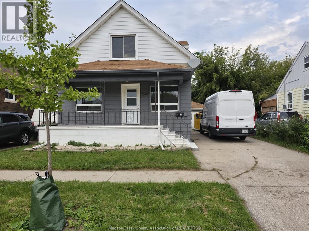 Single Family — 1674 Hickory Road, Windsor, Ontario