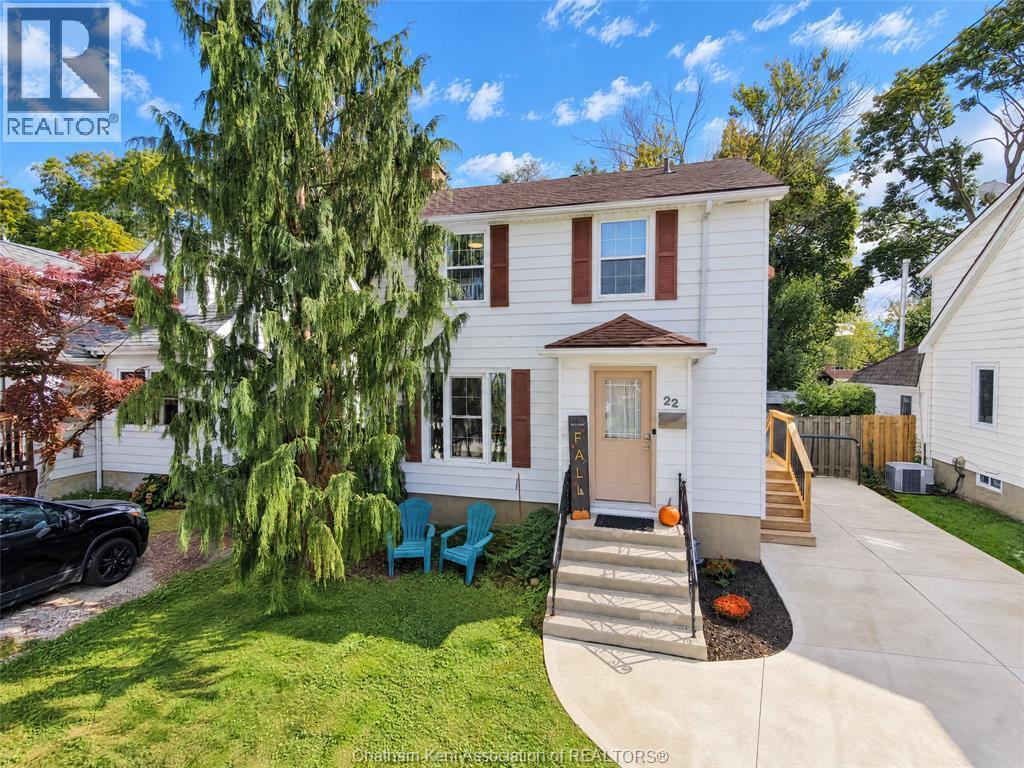 Single Family — 22 Dovercourt Street, Chatham, Ontario