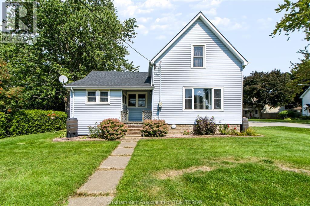 4-bedroom Single Family at 24 King Street, Ridgetown — photograph 2