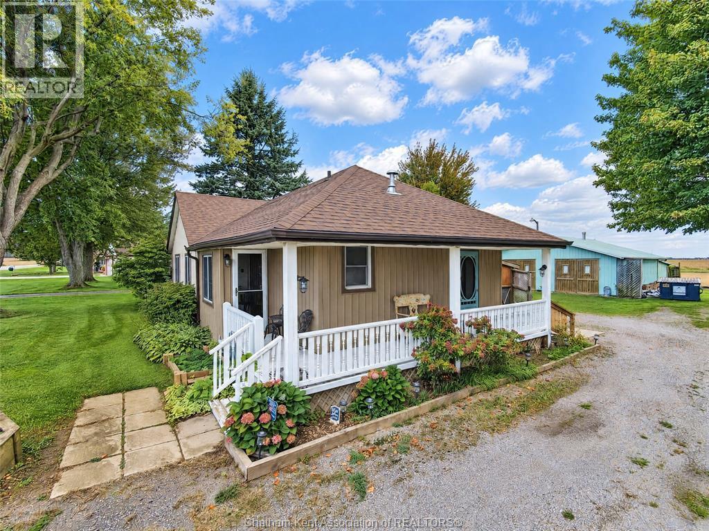 3-bedroom Single Family at 19051 Charing Cross Road, Cedar Springs — photograph 3