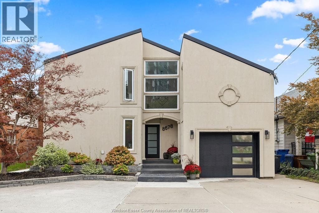 5-bedroom Single Family at 8678 Riverside Drive, Windsor — photograph 3