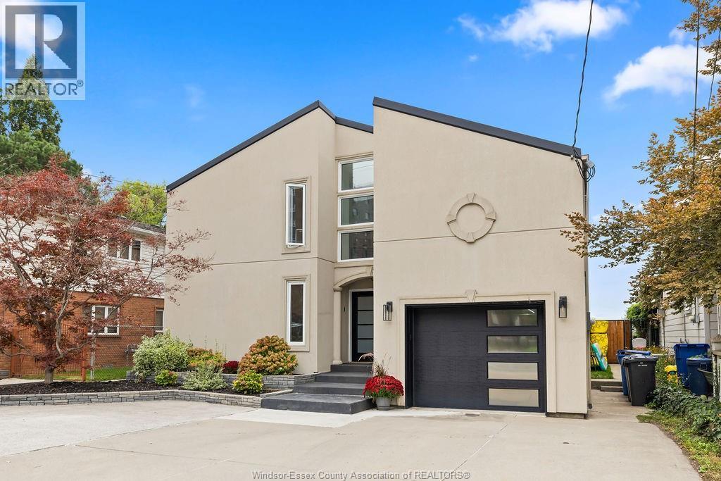 5-bedroom Single Family at 8678 Riverside Drive, Windsor — primary photograph