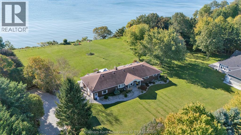 6-bedroom Single Family at 7150 Talbot Trail, Dealtown — primary photograph