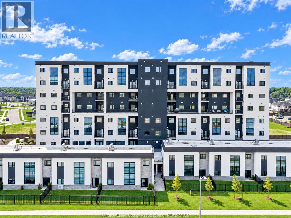 1-bedroom Single Family at 4300 Laurier Parkway #483, LaSalle — primary photograph