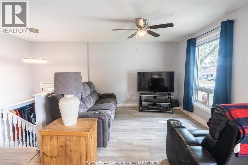 2-bedroom Single Family at 3394 Bliss Road #Upper Unit, Windsor — photograph 2