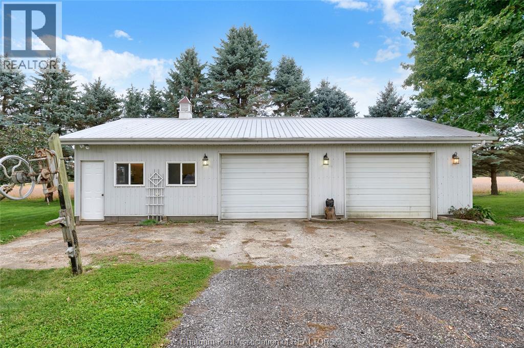 3-bedroom Single Family at 10489 Talbot Trail, Blenheim — photograph 3