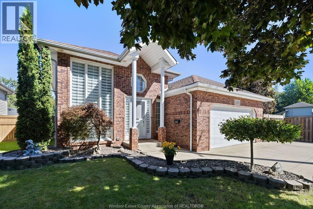 4-bedroom Single Family at 1520 Maple, LaSalle — primary photograph