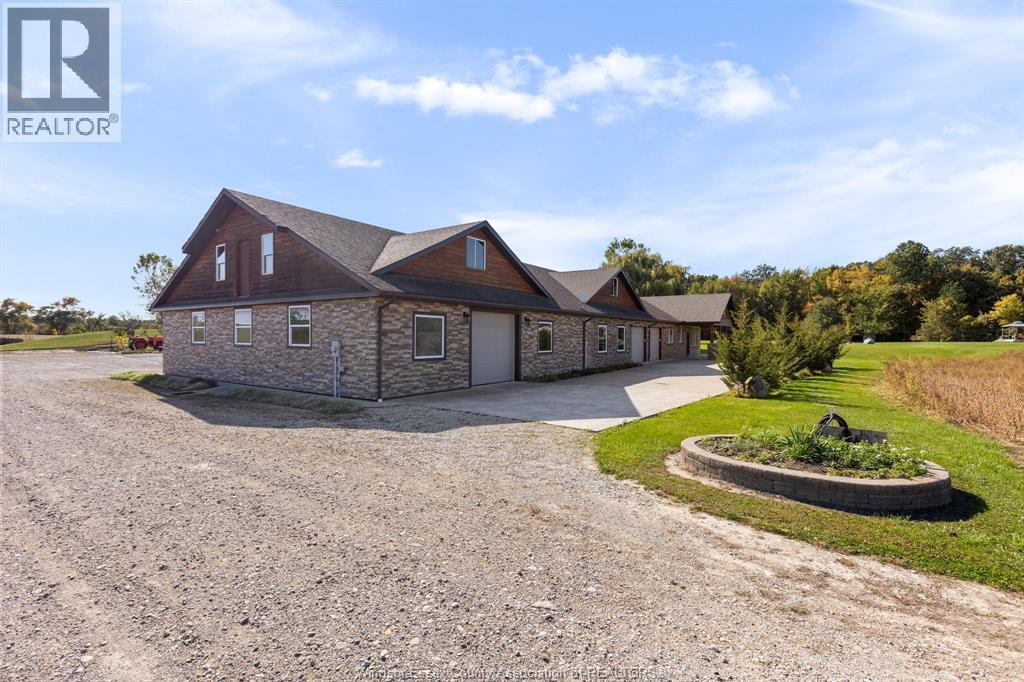 4-bedroom Agriculture at 8541 North Sideroad, Amherstburg — primary photograph