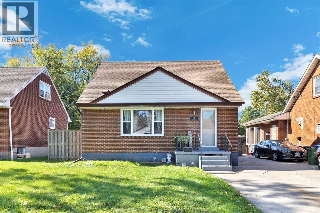 3-bedroom Single Family at 1273 Tilston Drive, Windsor — primary photograph