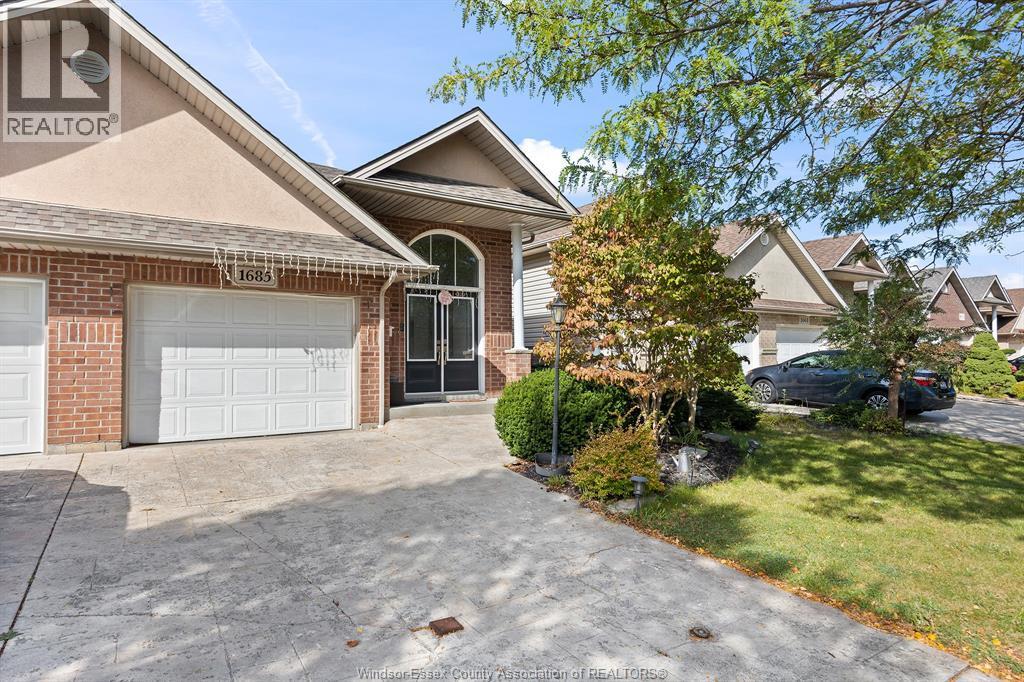 Single Family — 1685 Chateau Avenue, Windsor, Ontario