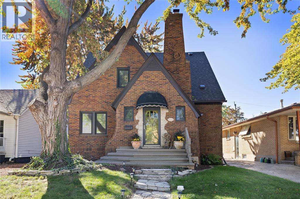 Single Family — 265 Isabelle, Windsor, Ontario