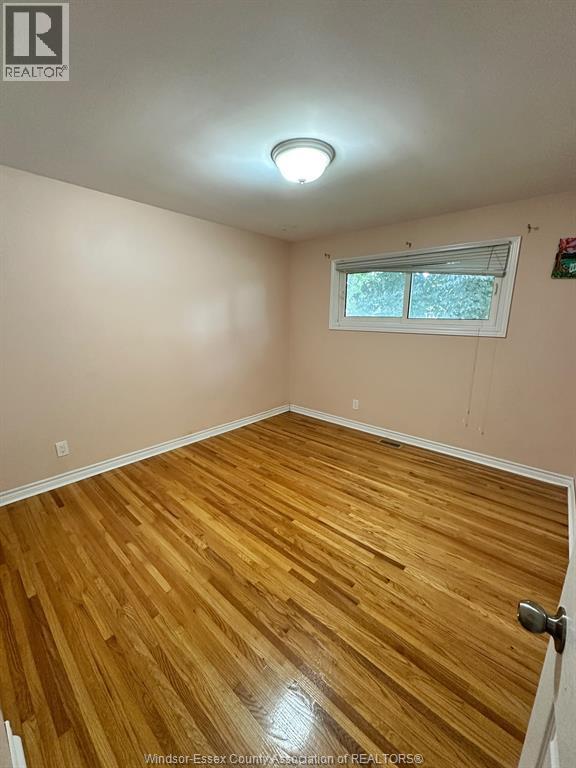 4-bedroom Single Family at 4060 Churchill #MAIN, Windsor — primary photograph