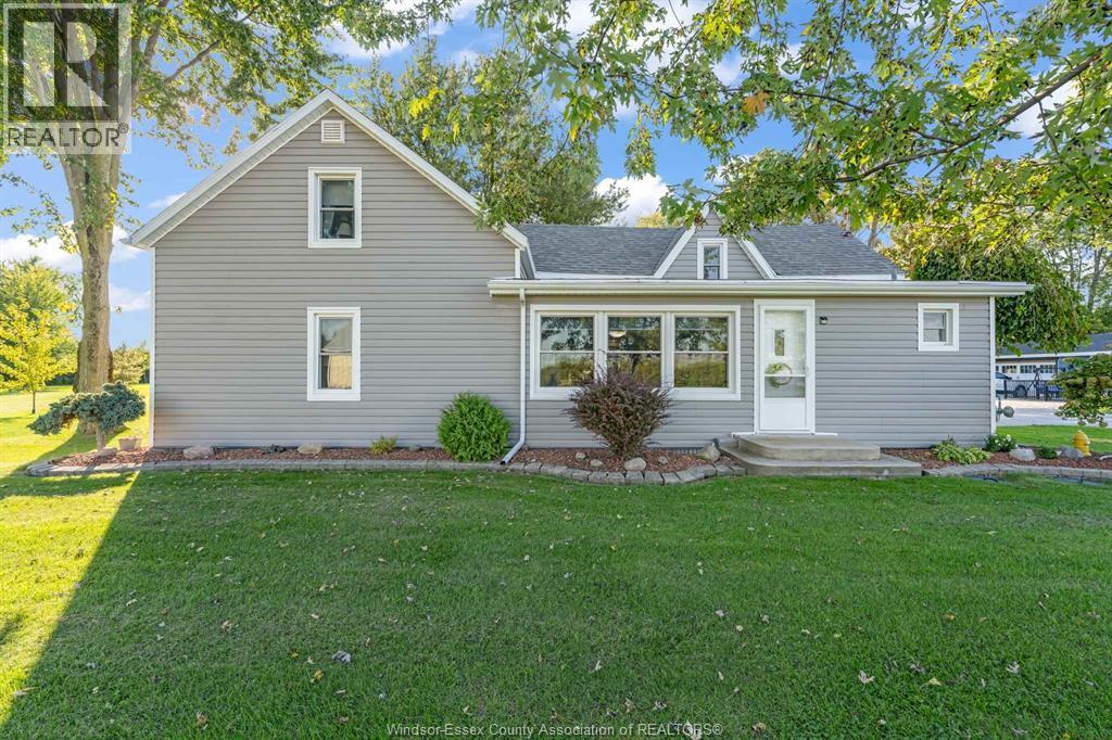 4-bedroom Single Family at 9258 9th Concession Road, Amherstburg — photograph 2