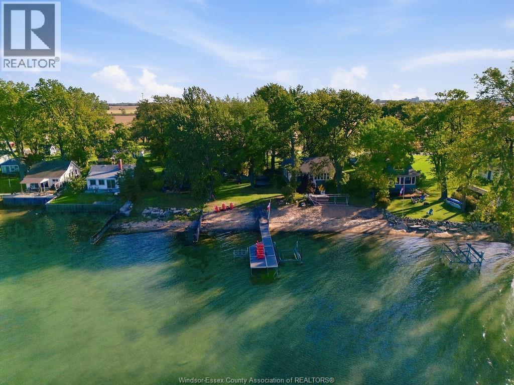 Single Family — 9952 St Clair Rd, Lakeshore, Ontario