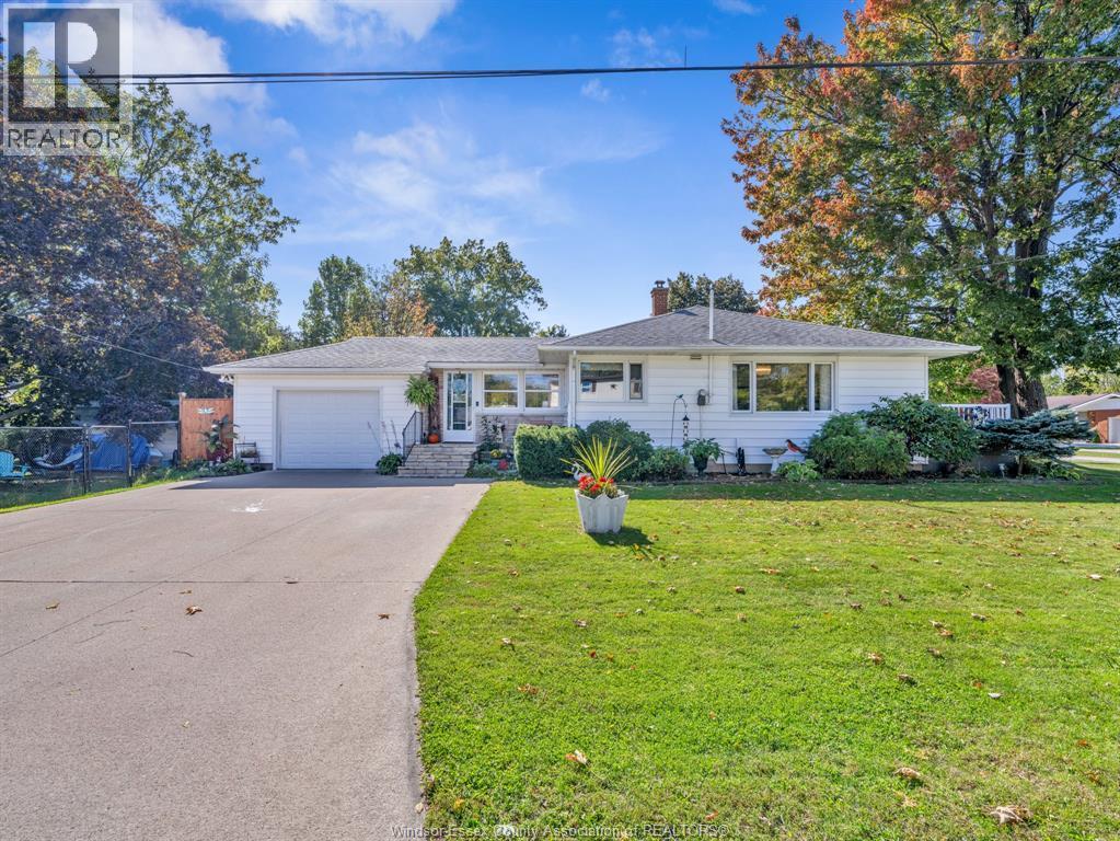 3-bedroom Single Family at 127 Baird Avenue, Wheatley — photograph 3