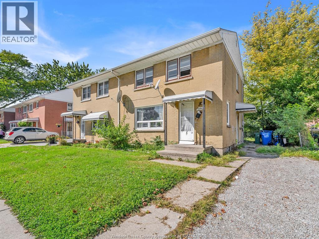 Single Family — 2290 Tecumseh Road, Windsor, Ontario