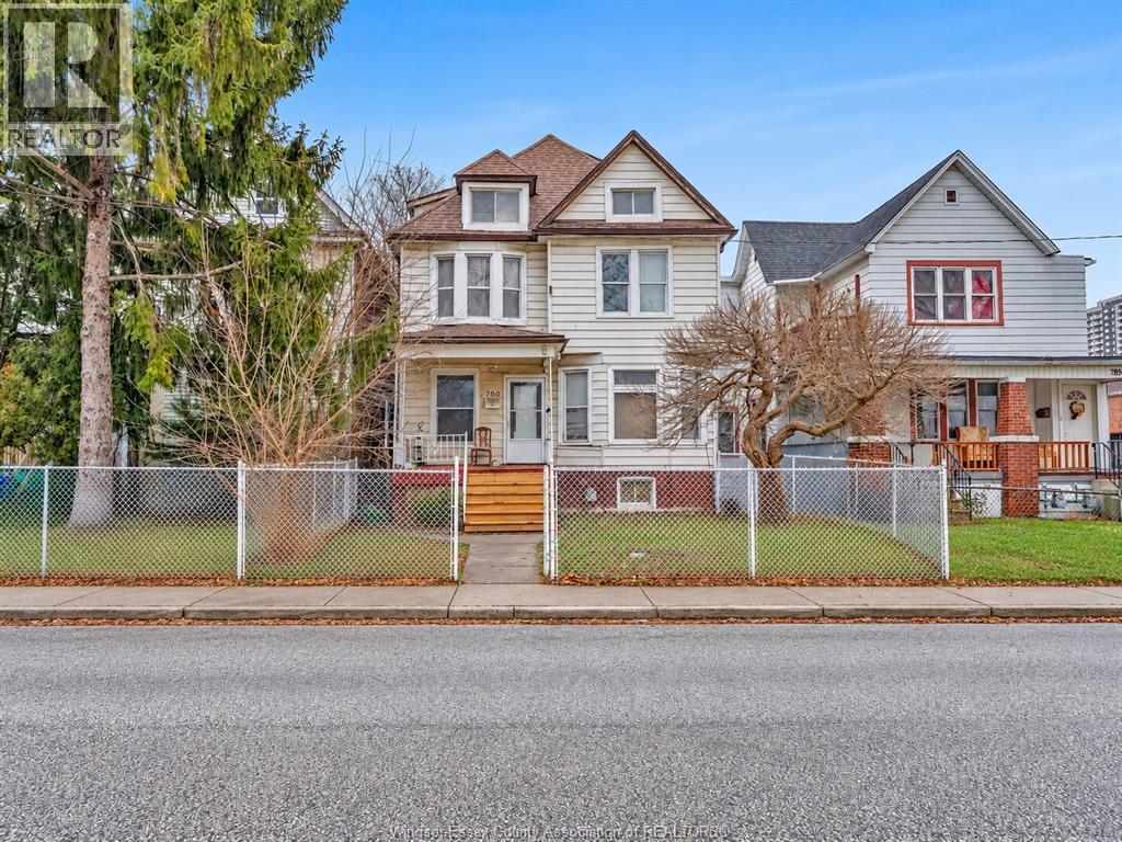 Single Family — 780 Dougall, Windsor, Ontario