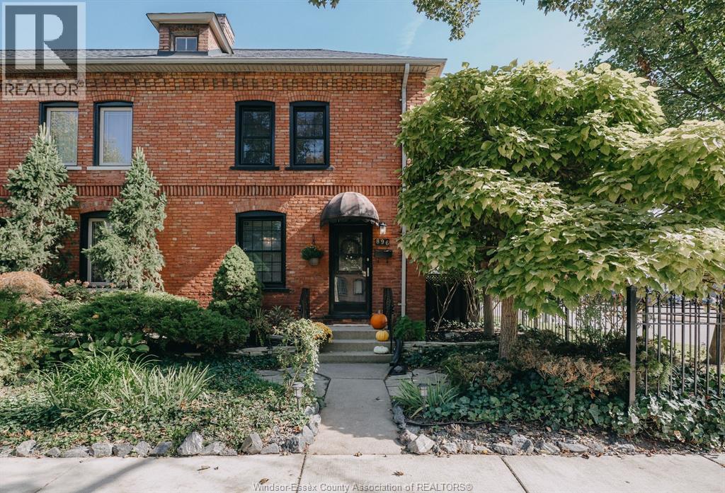 Single Family — 896 Monmouth Road, Windsor, Ontario