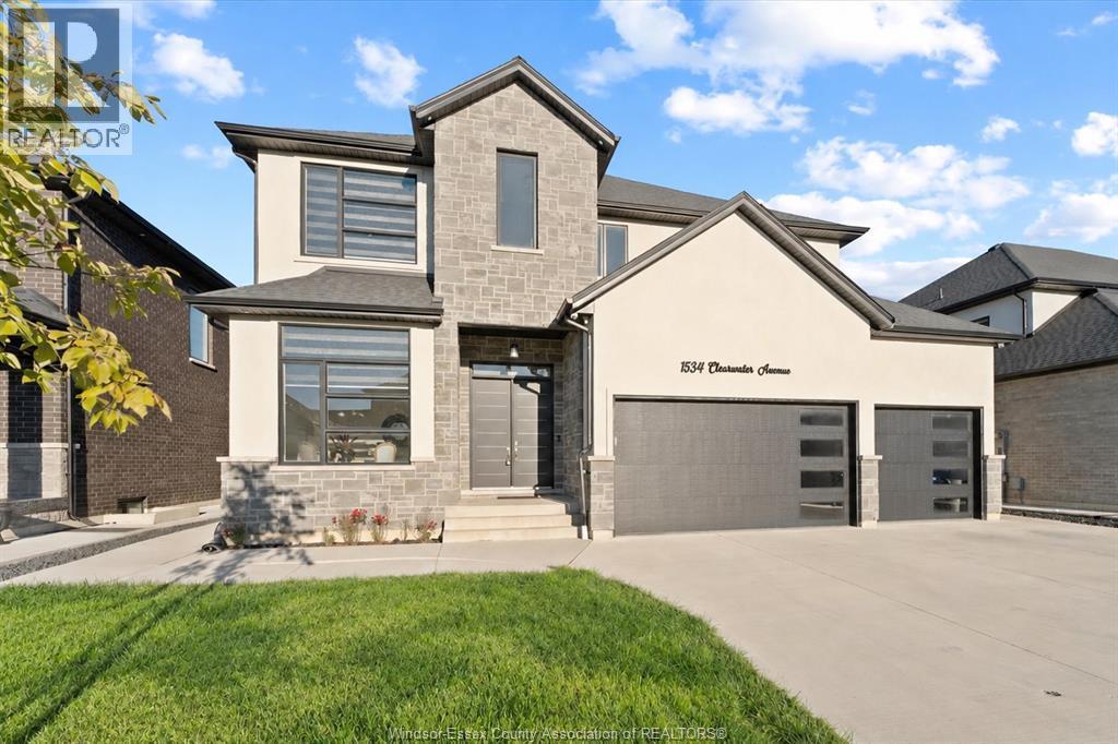 Single Family — 1534 Clearwater Avenue, Windsor, Ontario